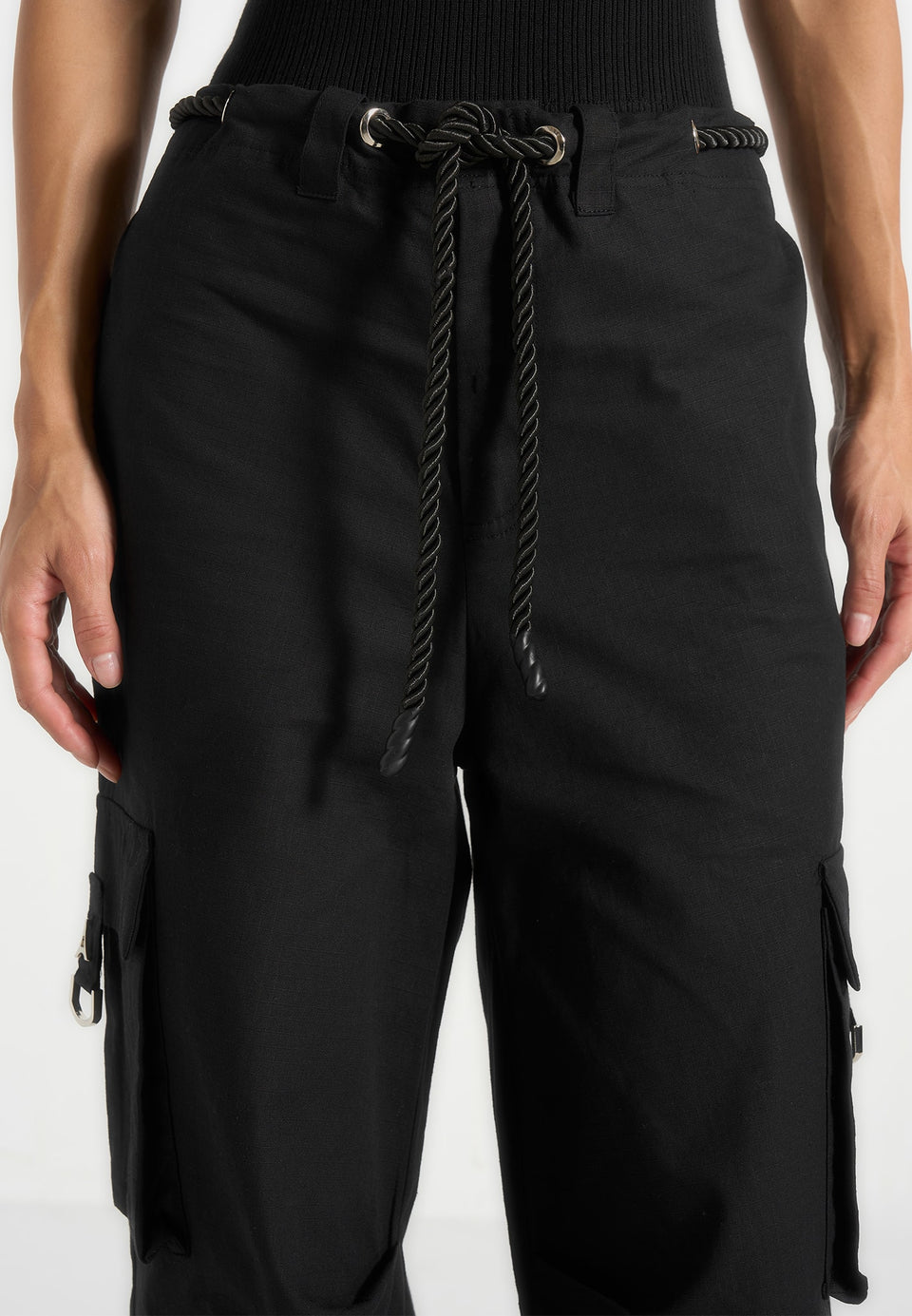 rosa-ripstop-parachute-cargo-pants-black