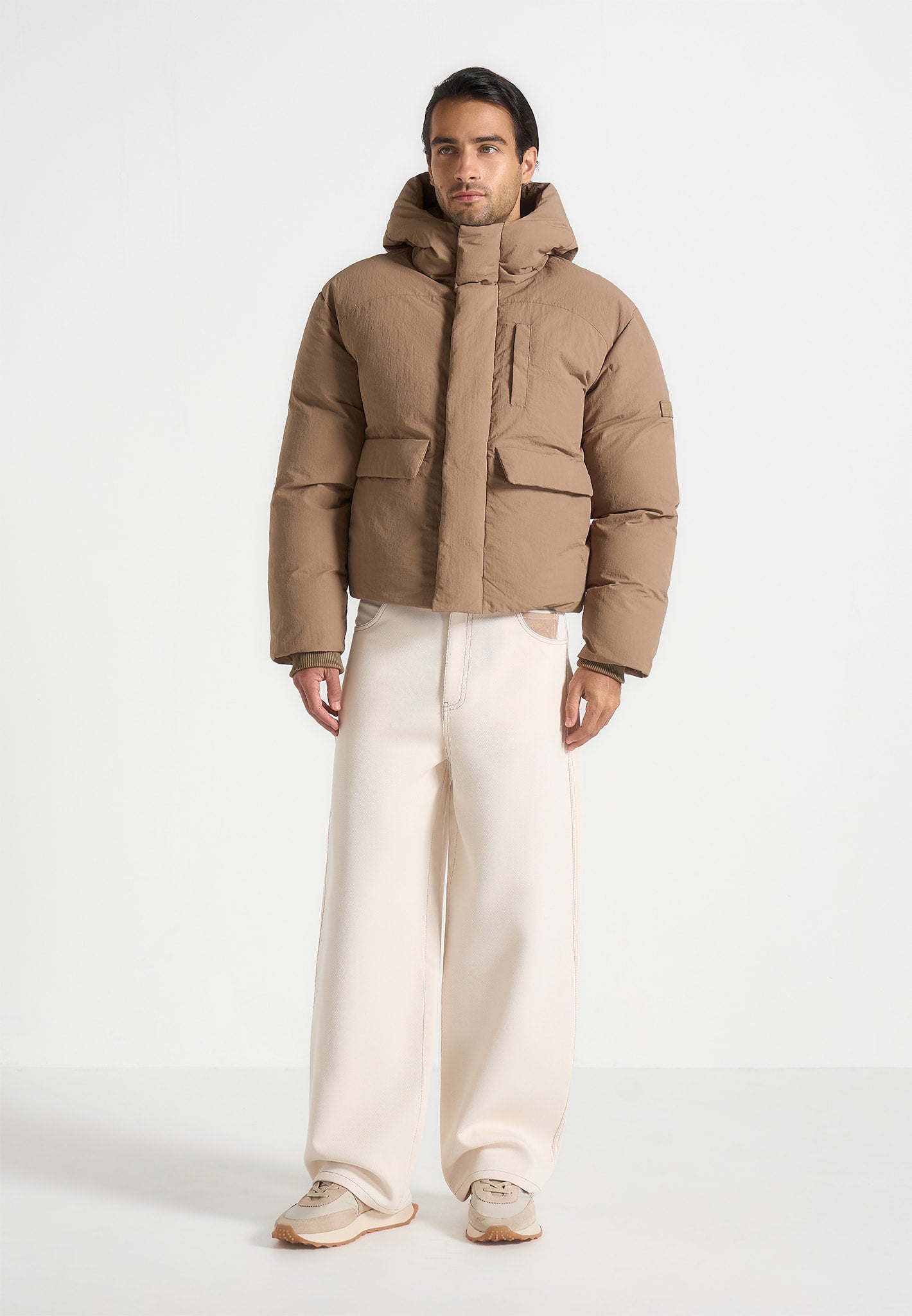 casey-unisex-minimal-raglan-puffer-jacket-taupe