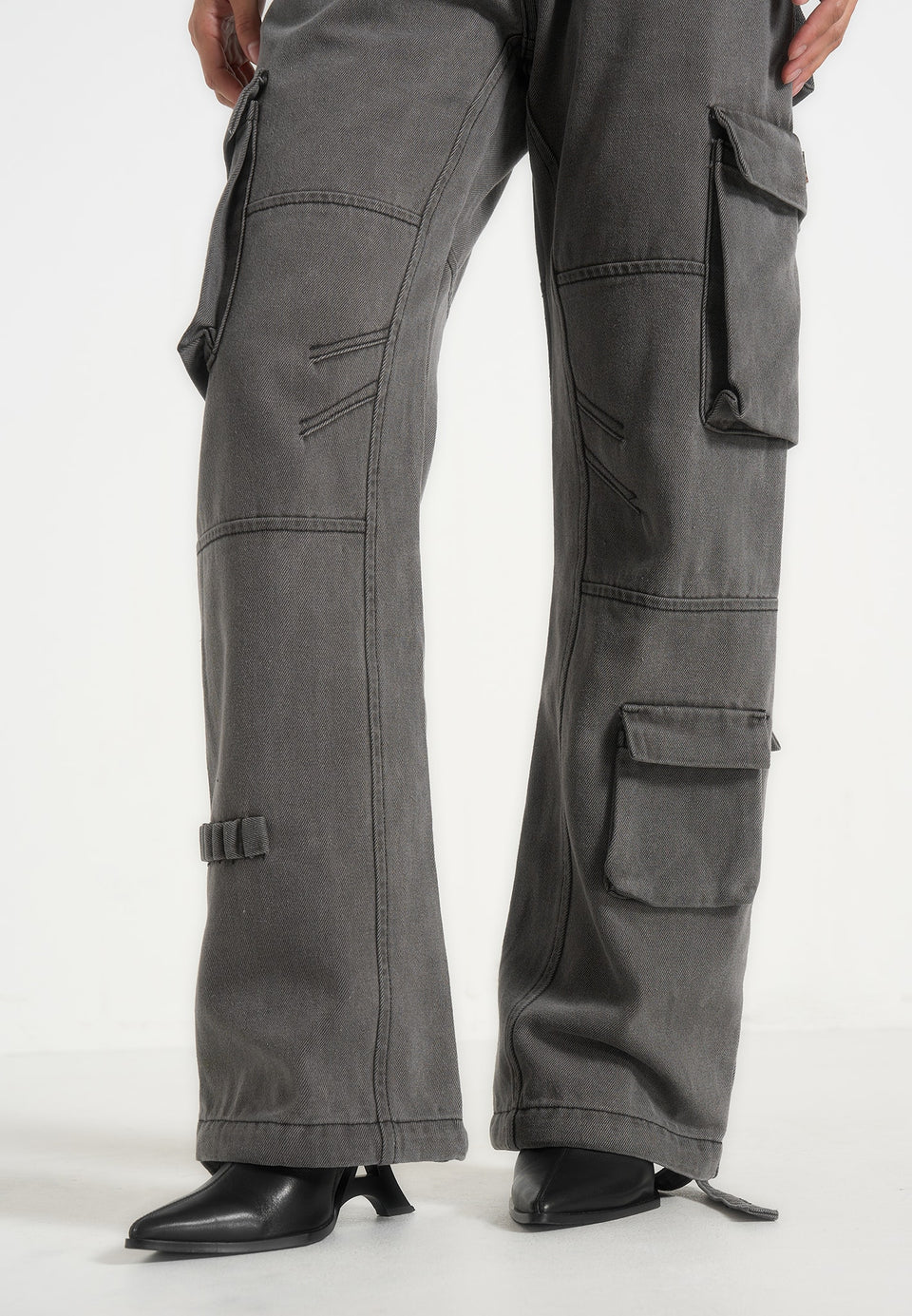 mid-rise-cargo-pants-washed-grey-1