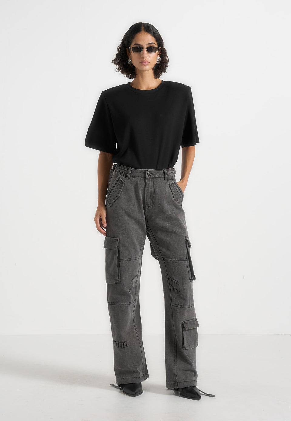 mid-rise-cargo-pants-washed-grey-1