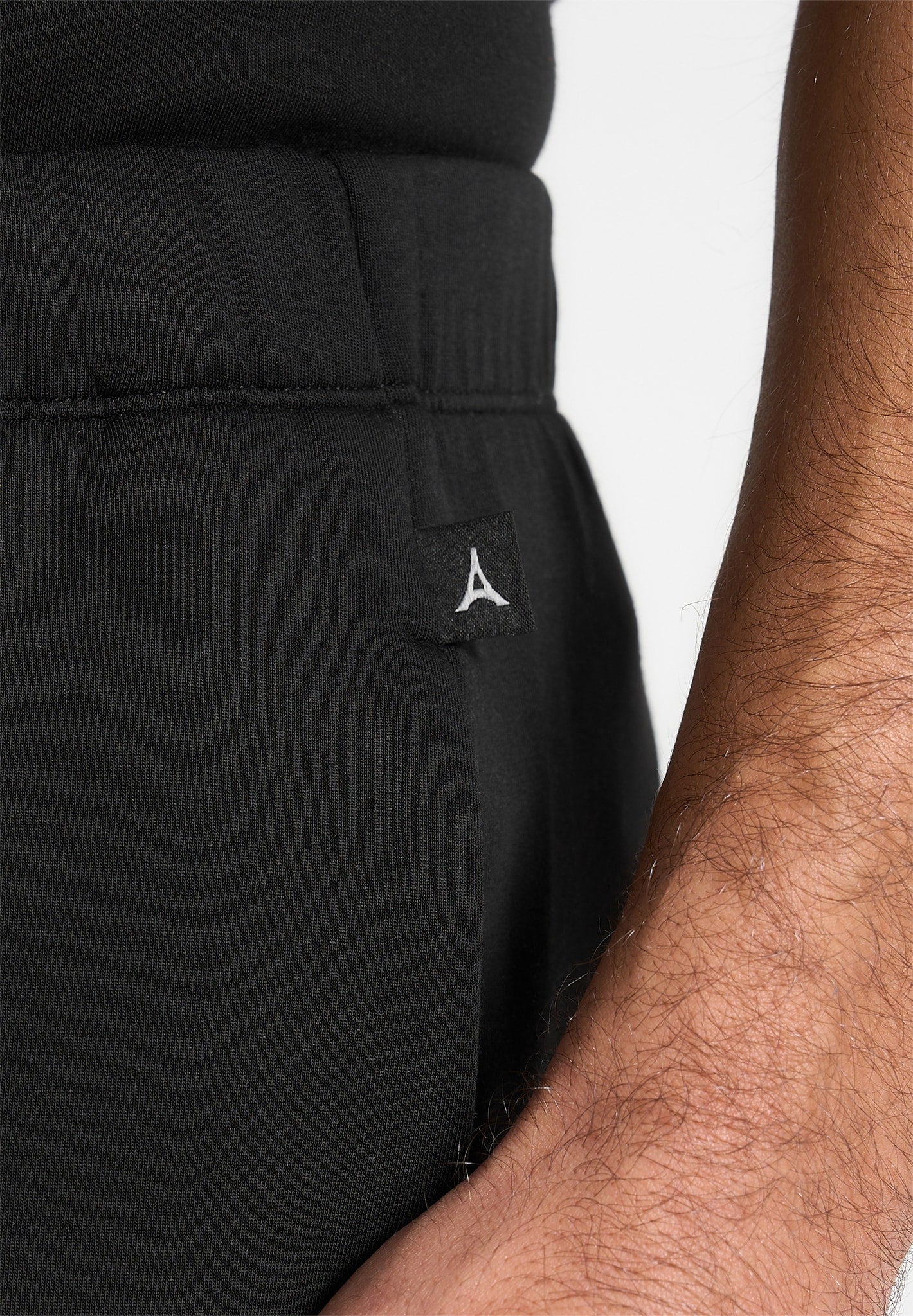 Dion - Neoprene Minimal Tapered Fit Cuffed Joggers - Black