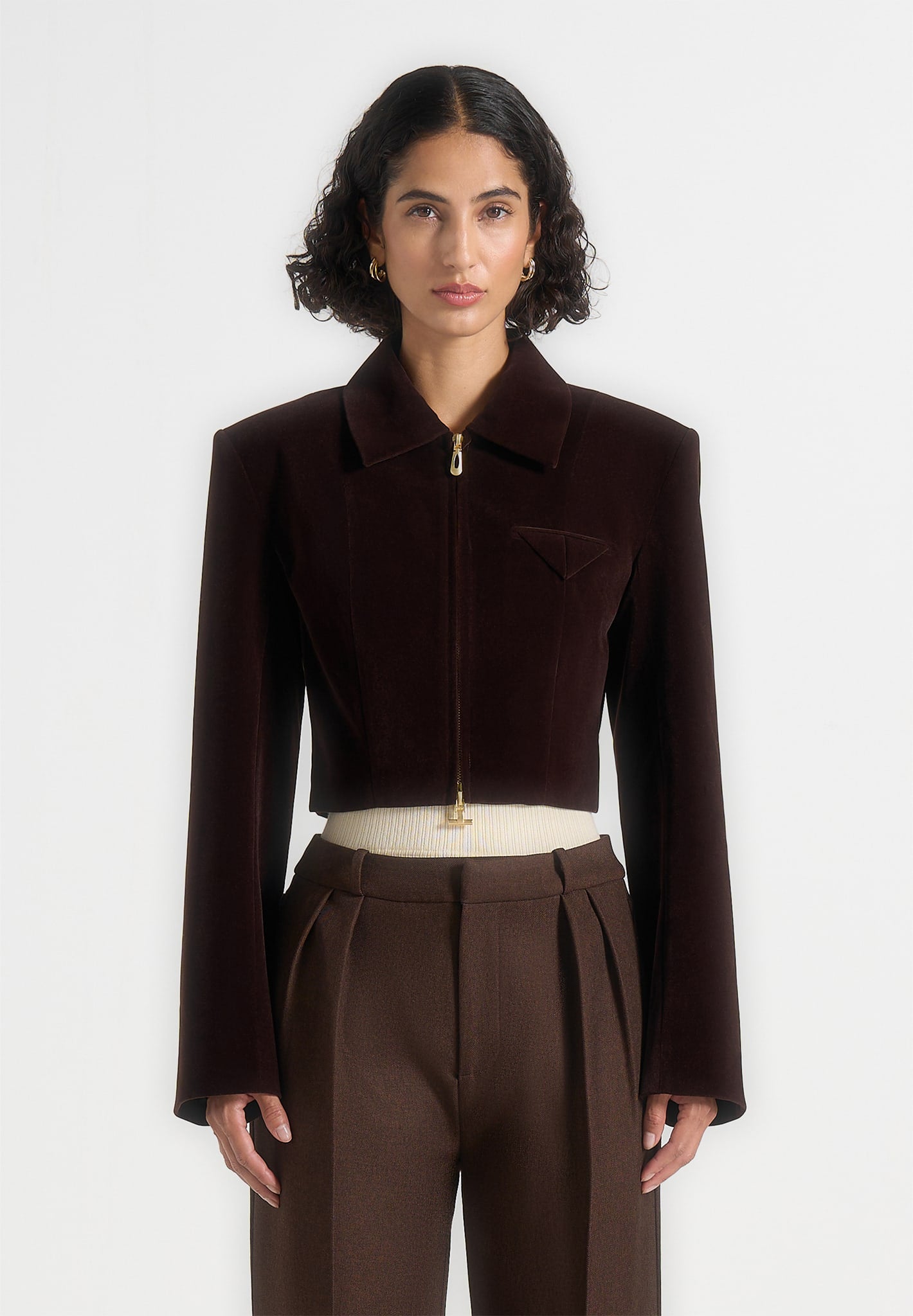 adina-structured-velvet-jacket-brown