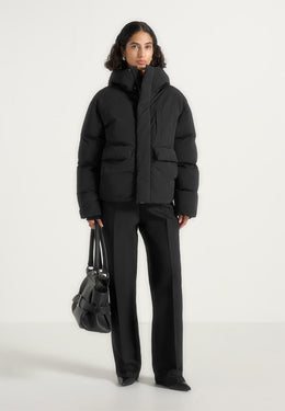 casey-unisex-minimal-raglan-puffer-jacket-black