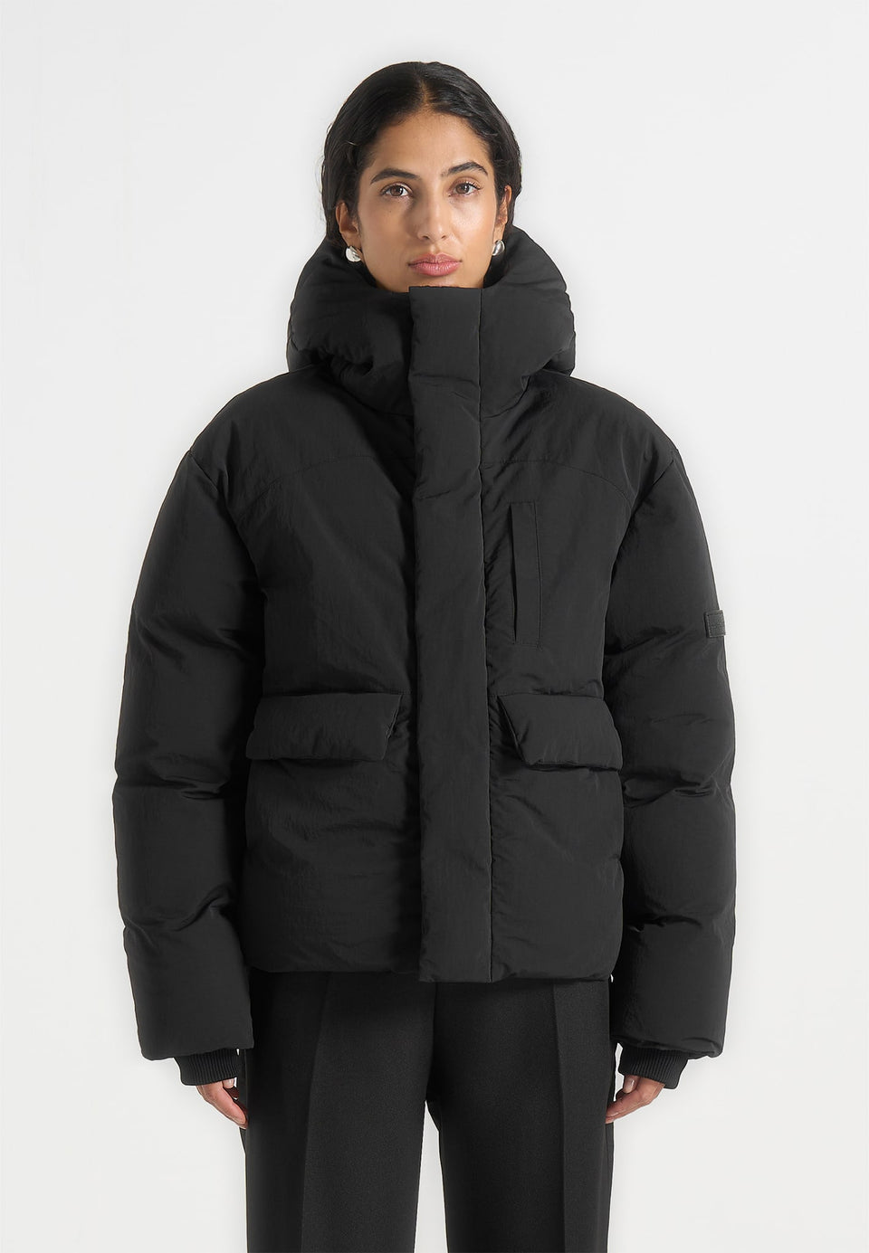 casey-unisex-minimal-raglan-puffer-jacket-black