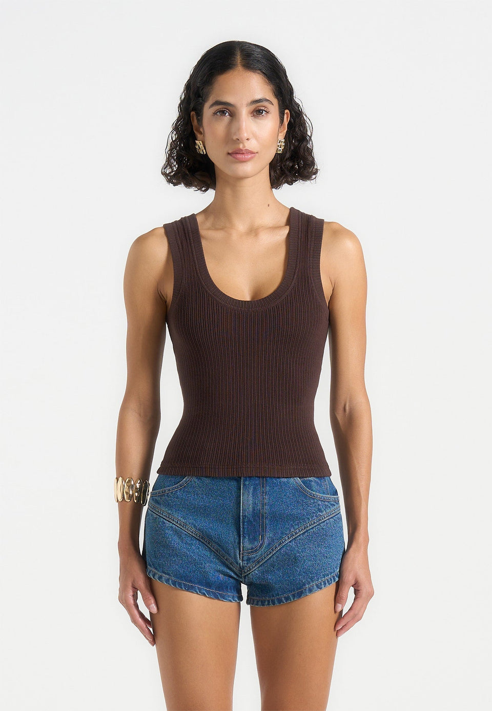 vs001-scoop-neck-ribbed-cotton-vest-brown