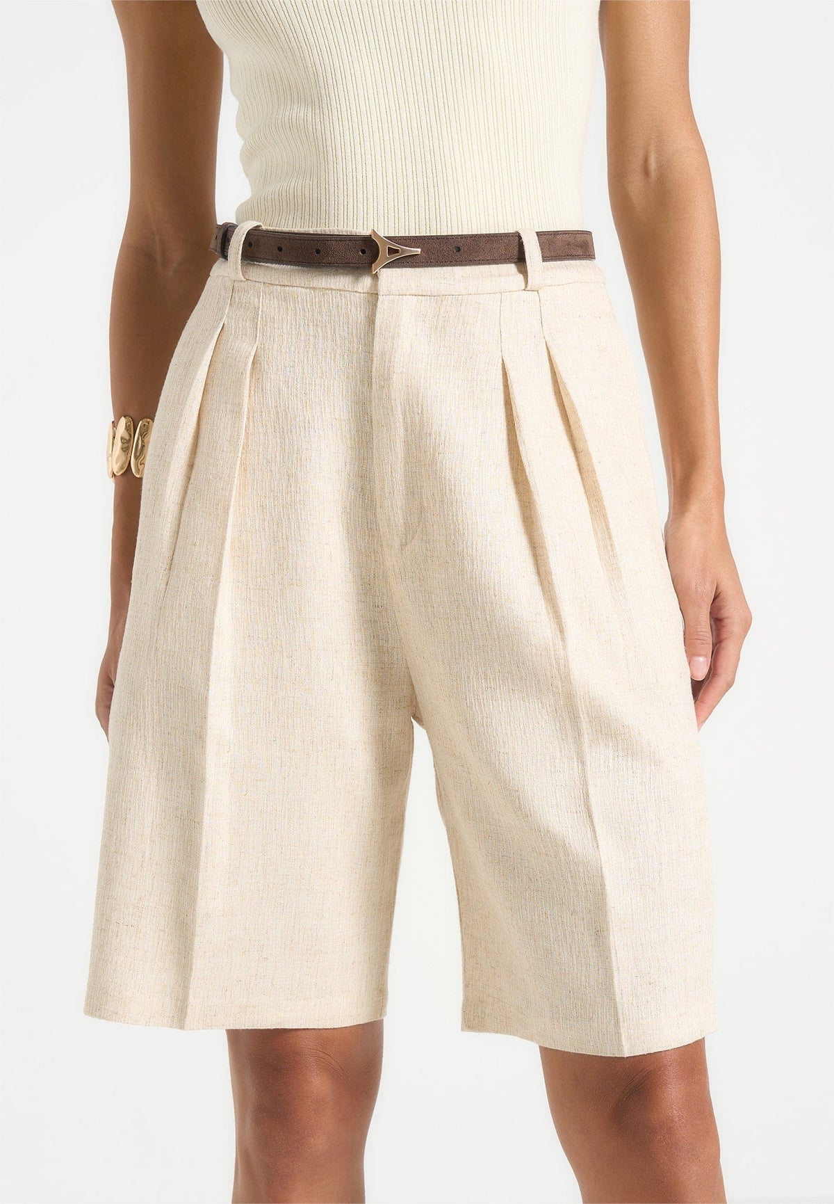 Lorette - Twin Pleat Linen Shorts - Natural