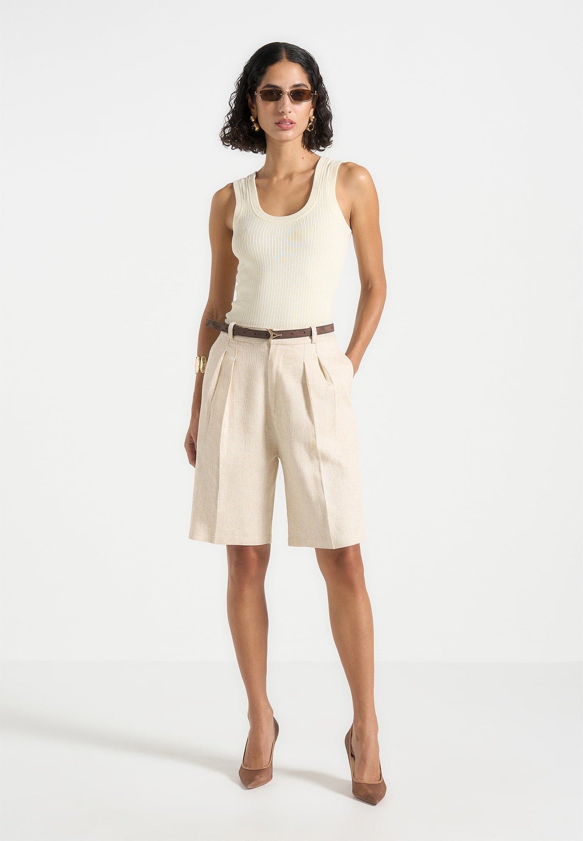 Lorette - Twin Pleat Linen Shorts - Natural