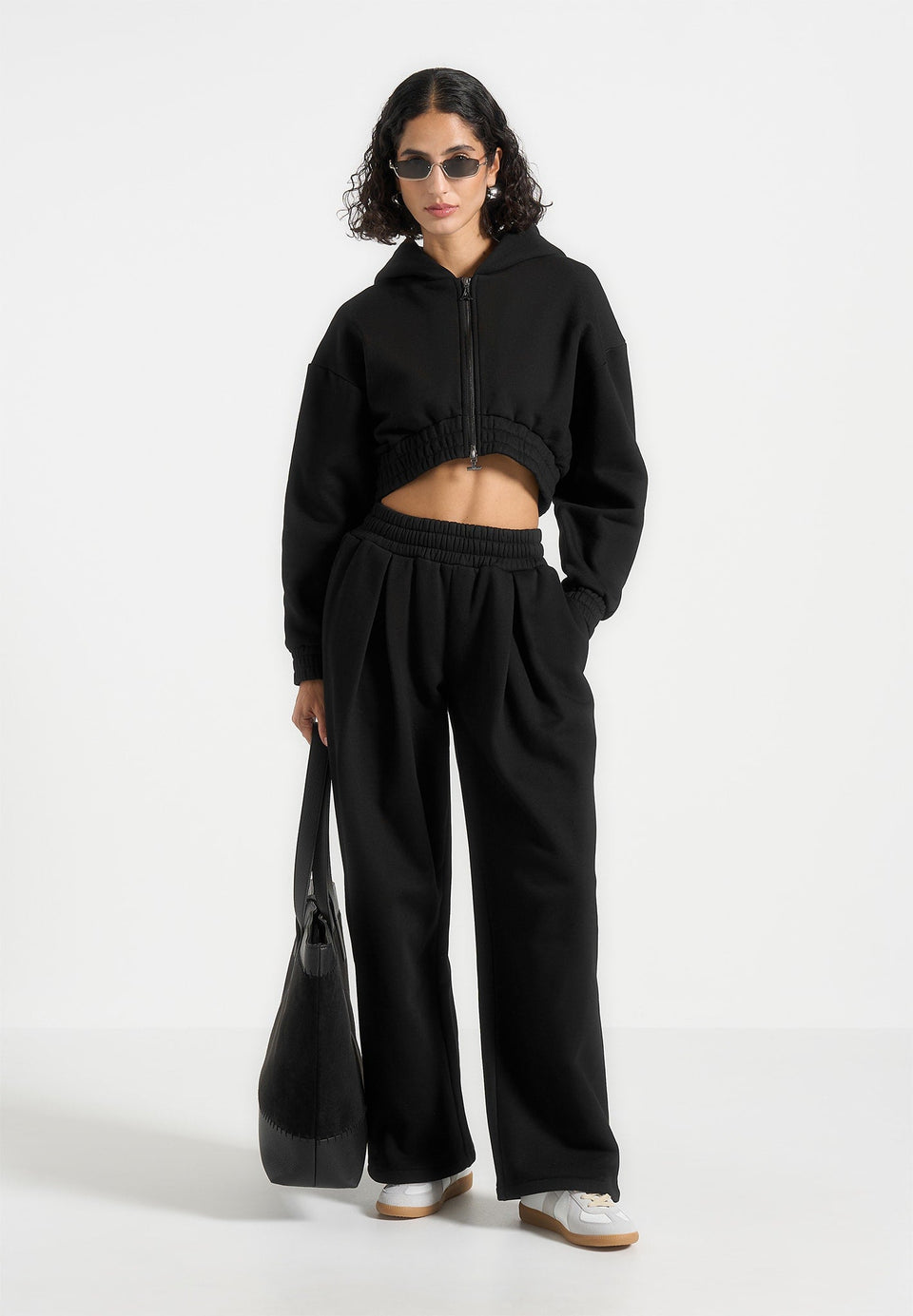 fanny-straight-leg-box-pleat-joggers-black