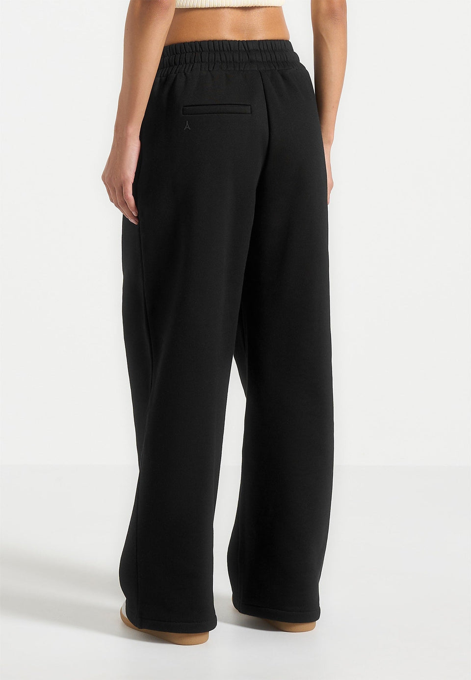 fanny-straight-leg-box-pleat-joggers-black