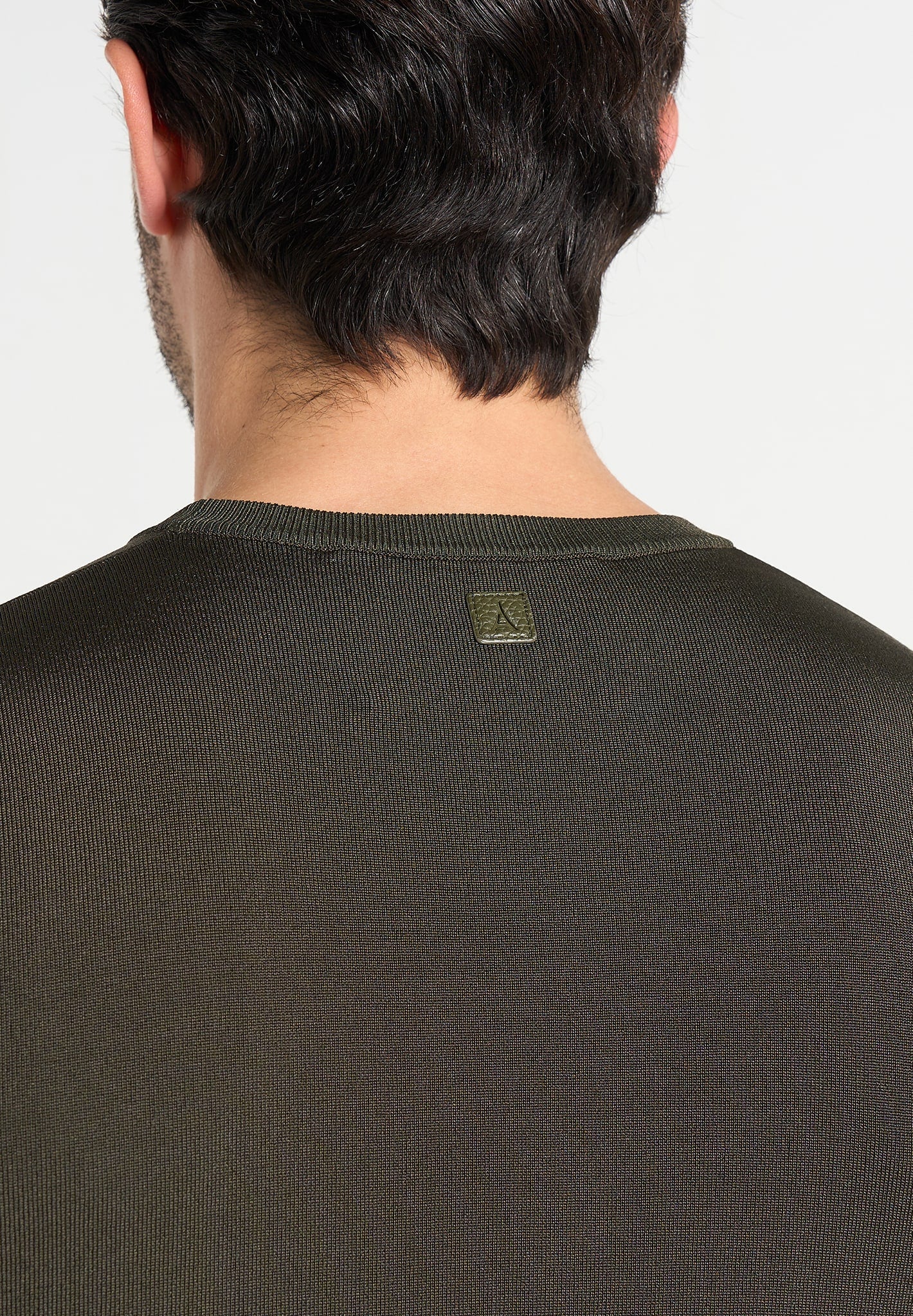 Ellis - Luxe Knitted T-Shirt - Olive