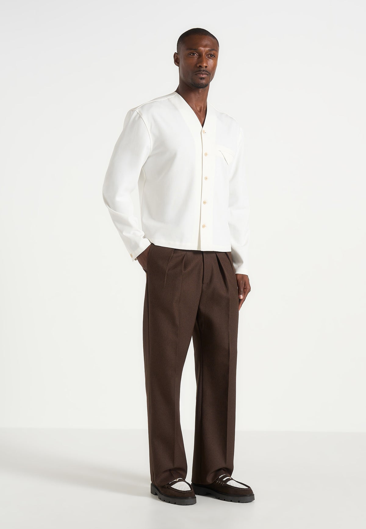 Zac - Boxy V-Neck Long Sleeve Shirt - White