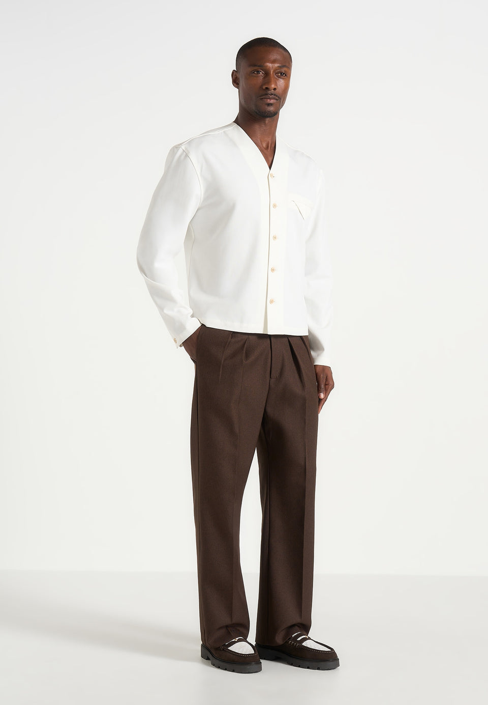 Zac - Boxy V-Neck Long Sleeve Shirt - White