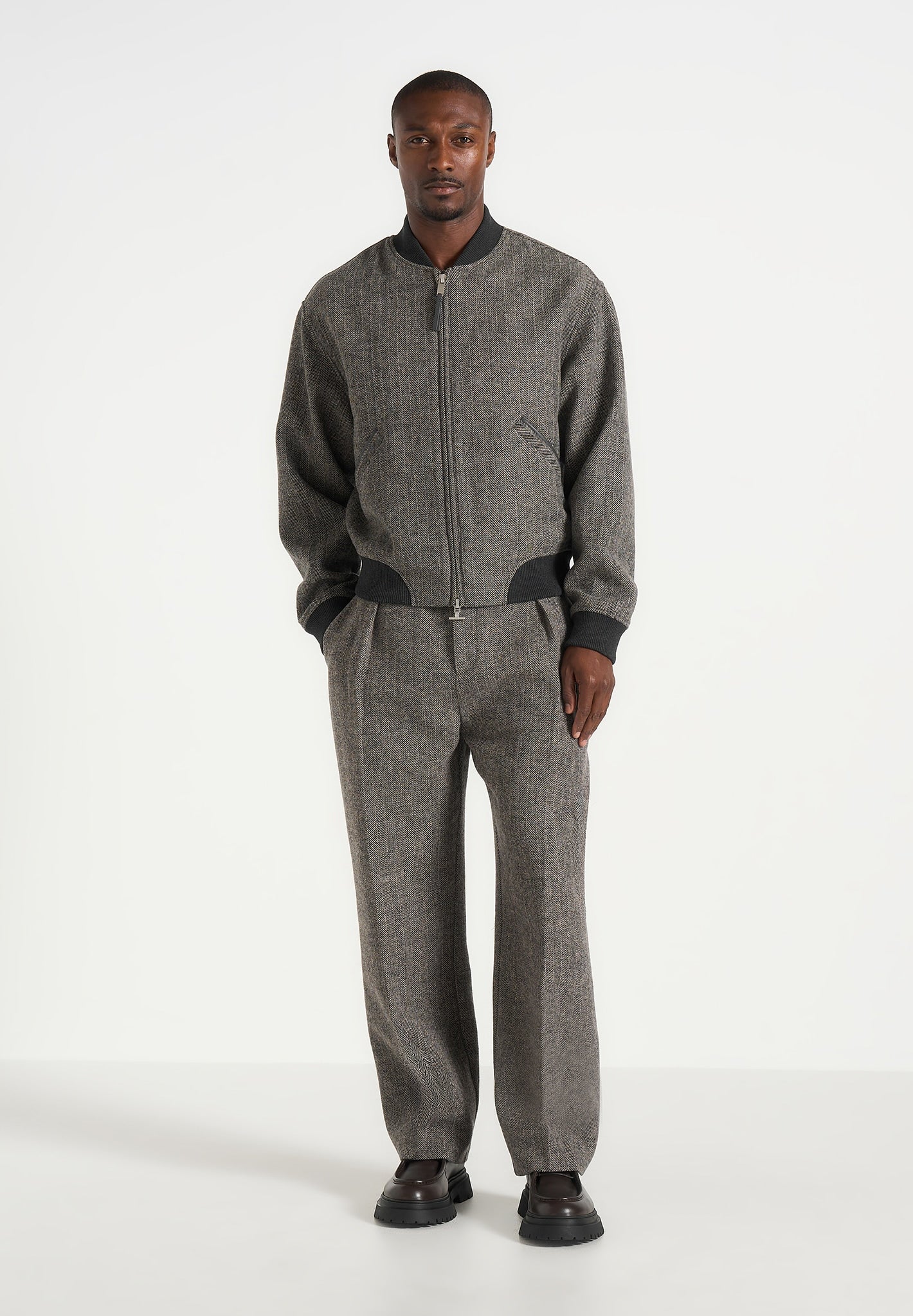 Dorian -  Herringbone Wool Pleated Trousers - Grey