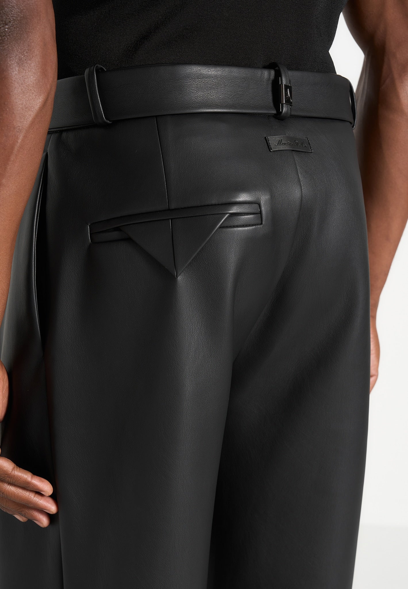 Serge - Relaxed Fit Leather Pleated Trousers - Black
