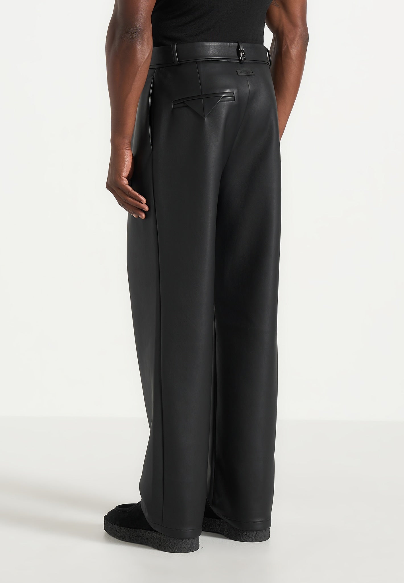 Serge - Relaxed Fit Leather Pleated Trousers - Black