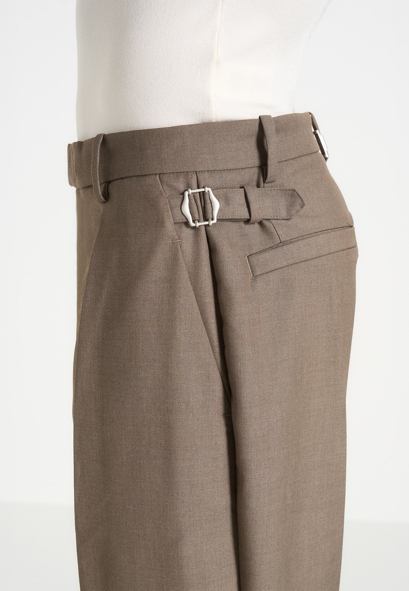 Dorian - Pleated Tailored Trousers - Khaki