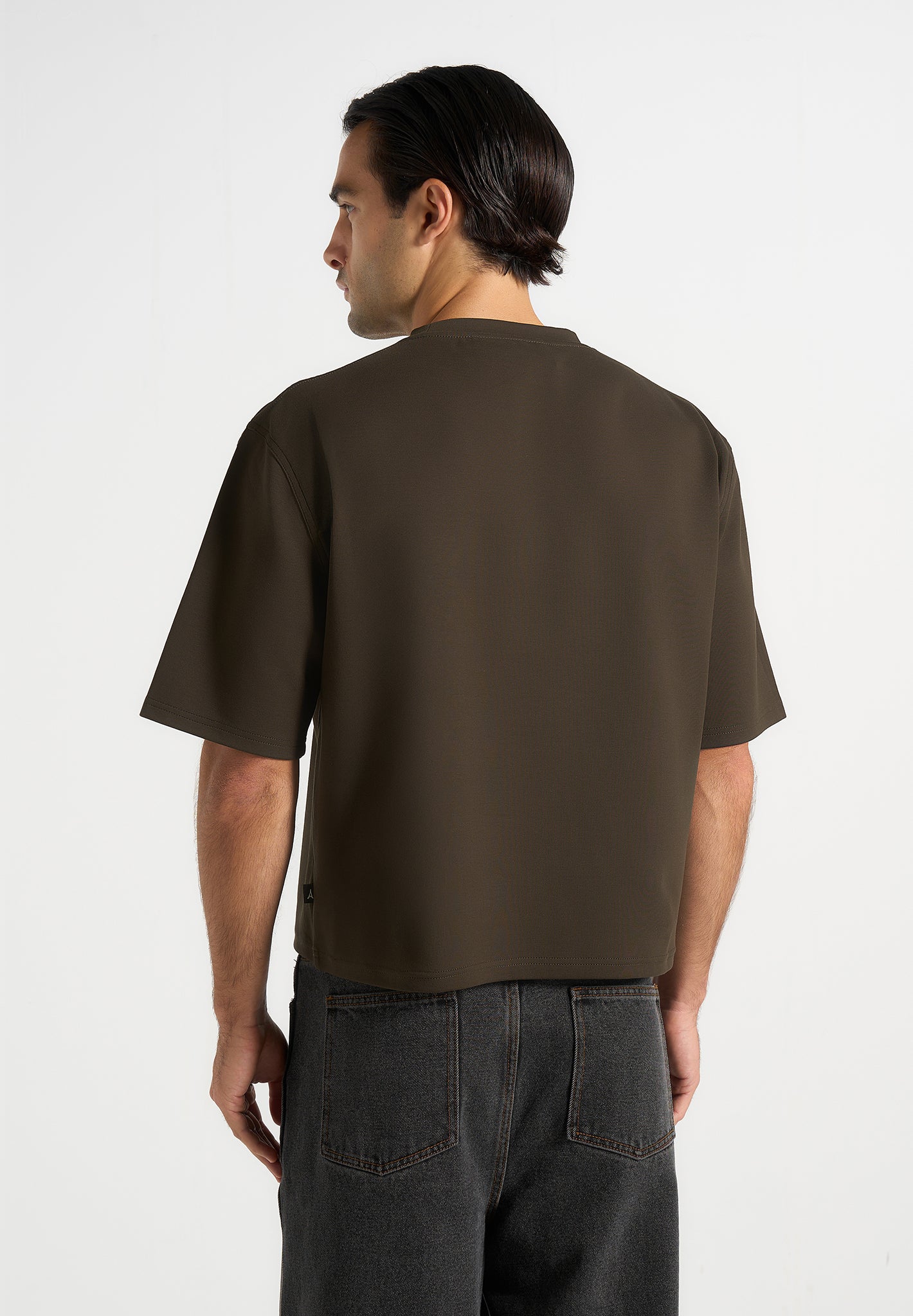 leon-boxy-cropped-t-shirt-olive