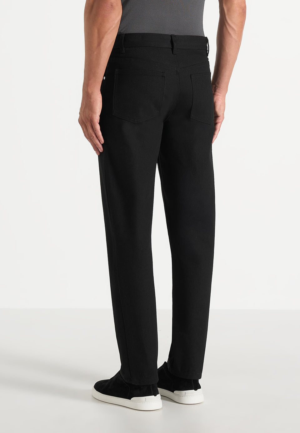 DN001 - Tapered Fit Denim Jeans - Black