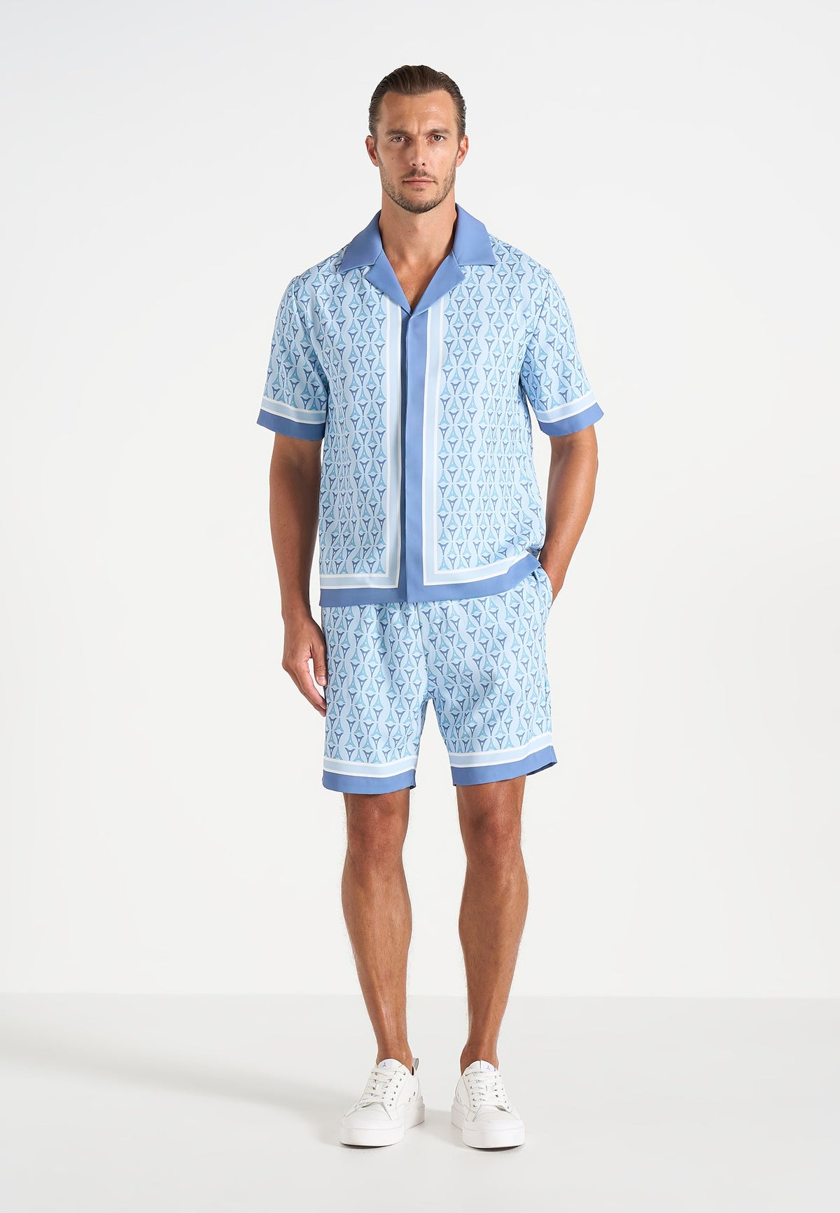 Eiffel Monogram Shorts - Blue