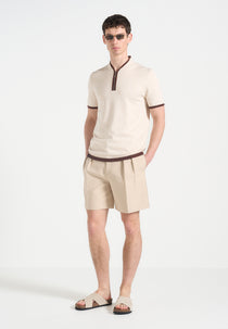 Victorin - Twin Pleat Chino Shorts with Stitch Detail - Beige