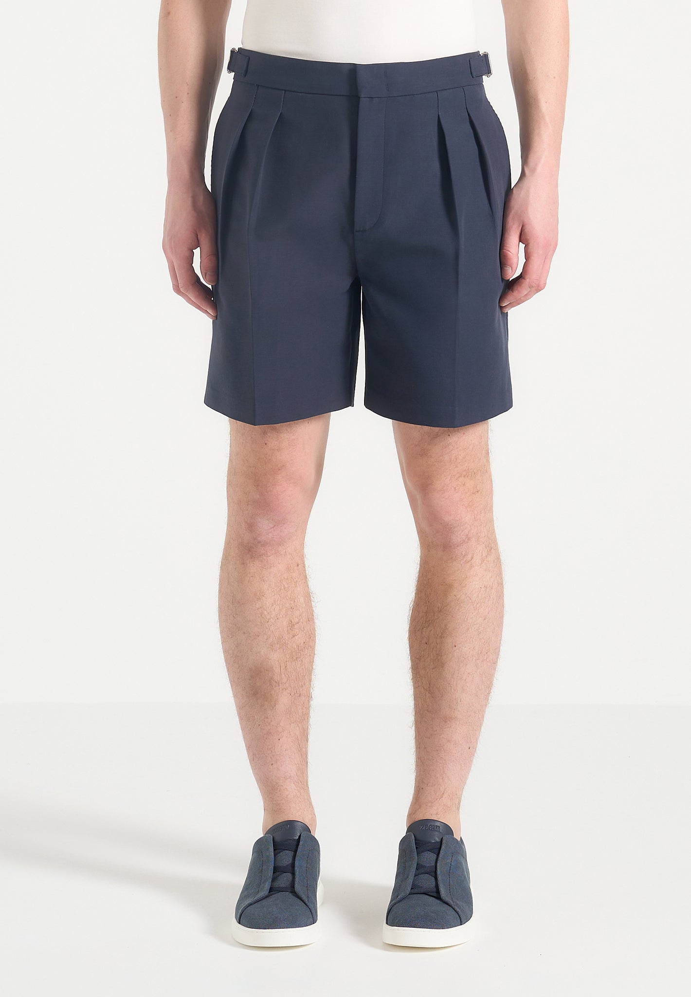 twin-pleat-chino-shorts-with-stitch-detail-navy