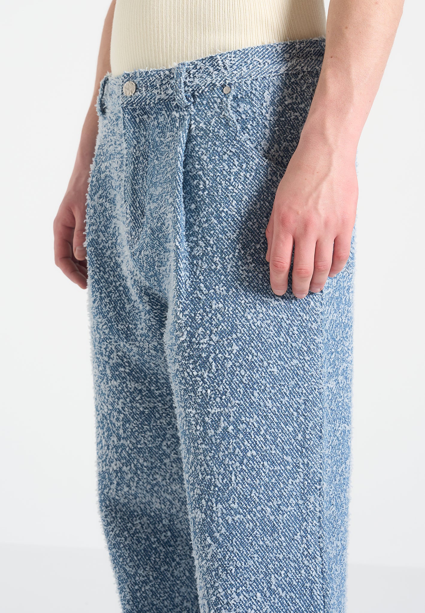 boucle-pleated-jeans-blue