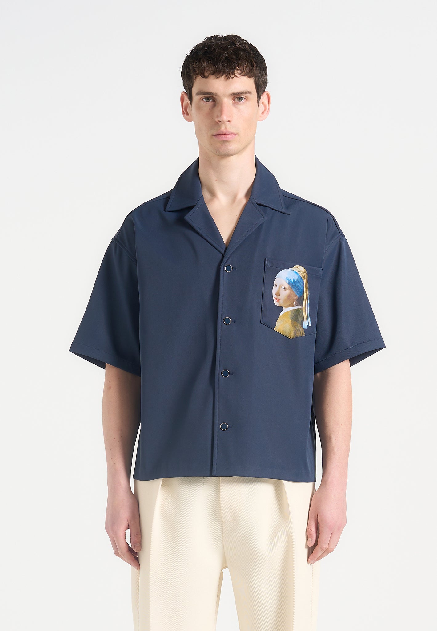 girl-with-a-pearl-earring-boxy-shirt-indigo
