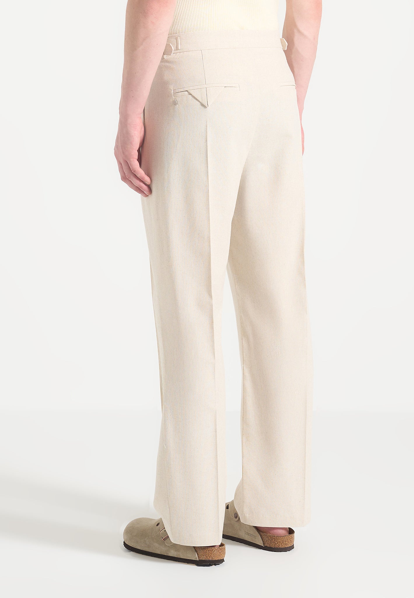 relaxed-fit-linen-trousers-with-twin-pleat-natural