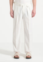 relaxed-fit-linen-trousers-with-twin-pleat-white