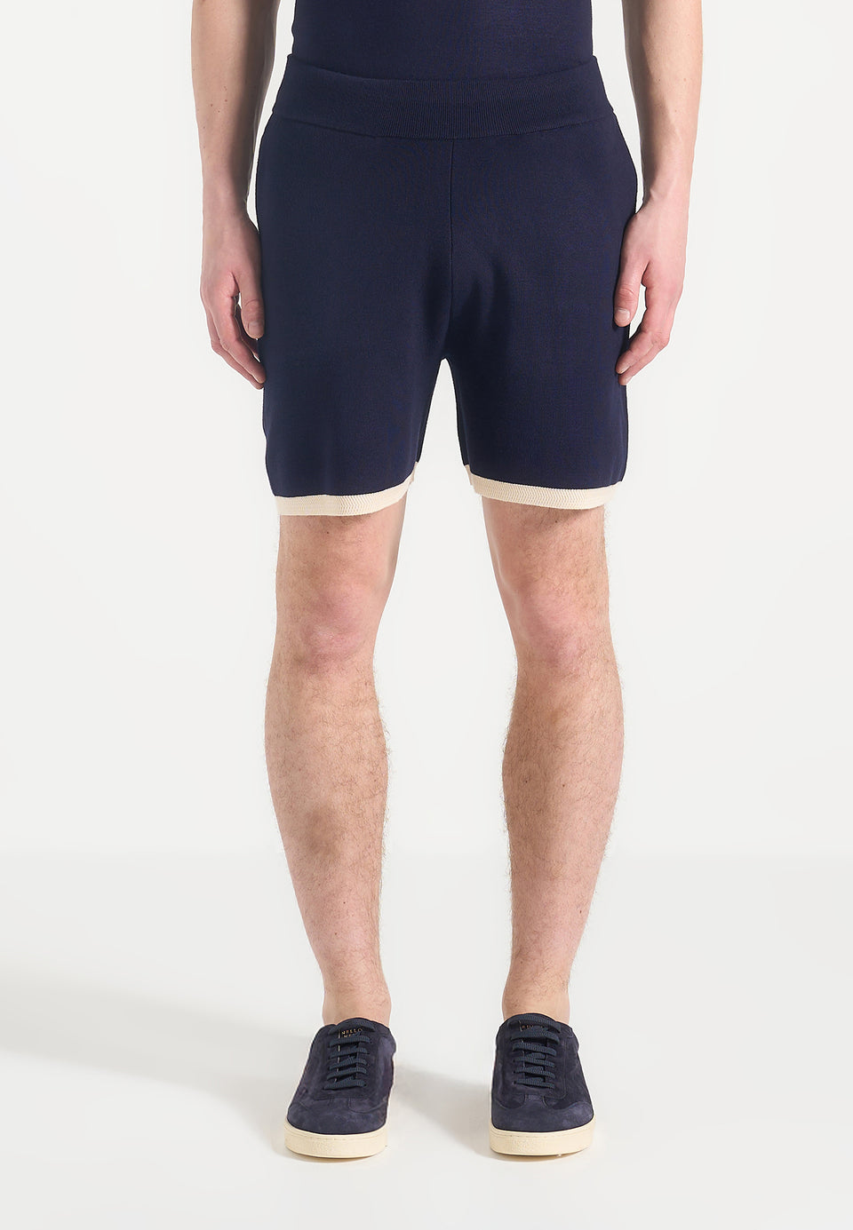contrast-detail-knit-shorts-navy