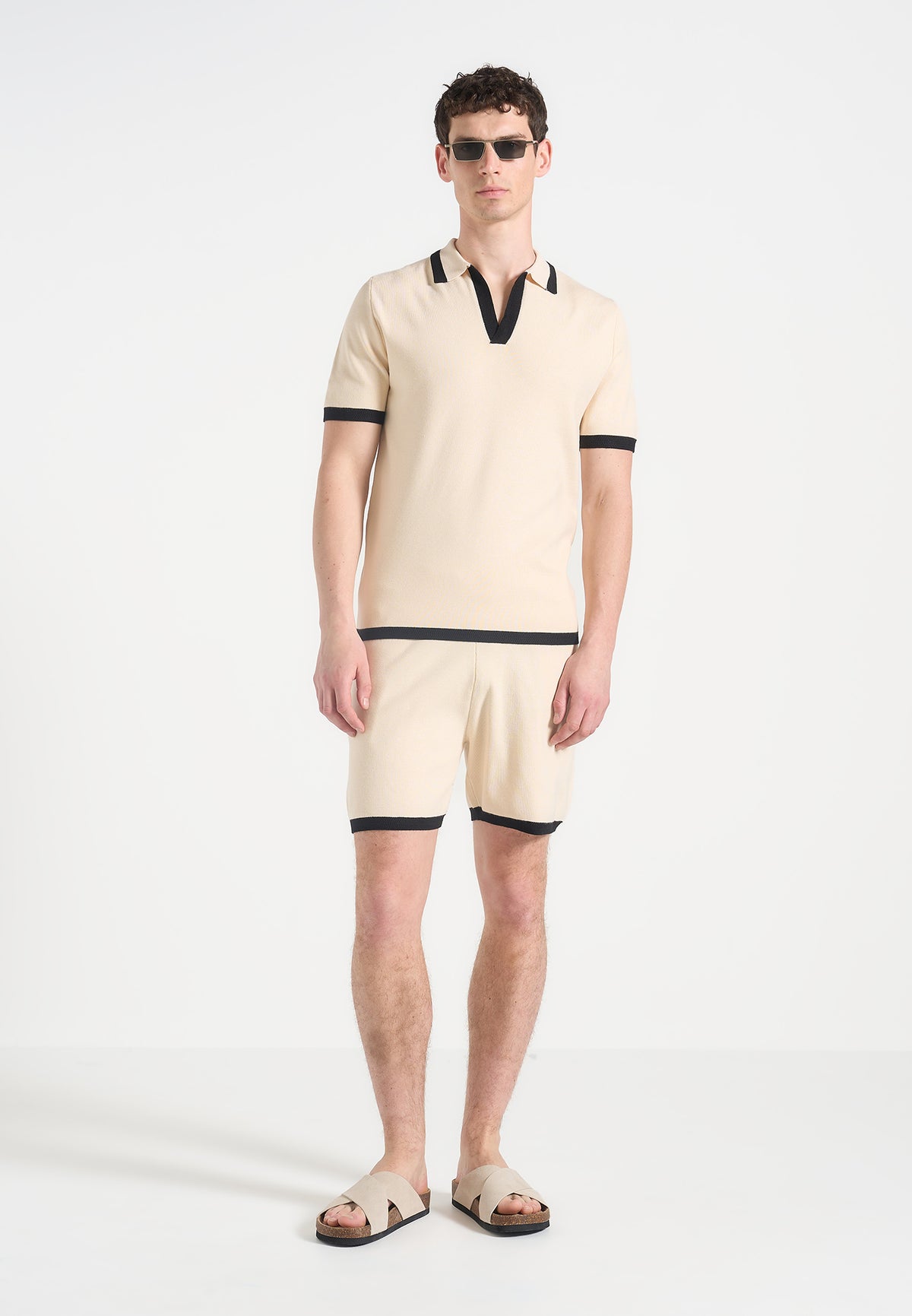 Regis - Contrast Detail Knit Shorts - Cream