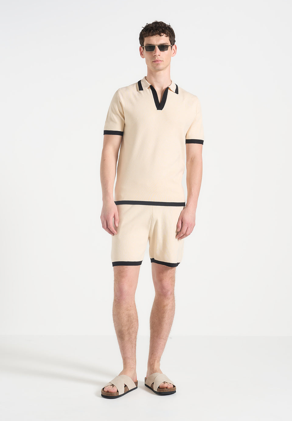 contrast-detail-knit-shorts-cream
