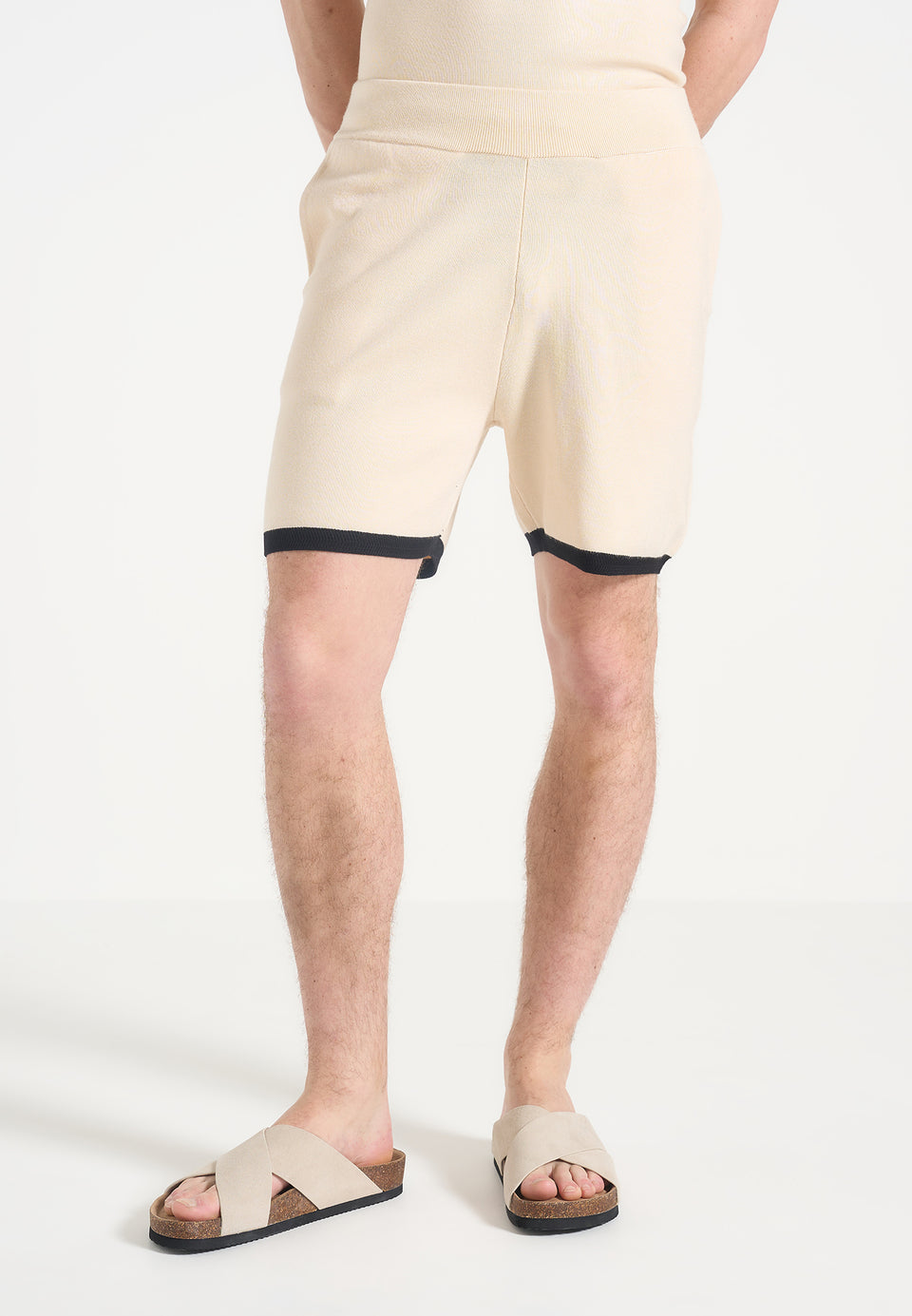 contrast-detail-knit-shorts-cream