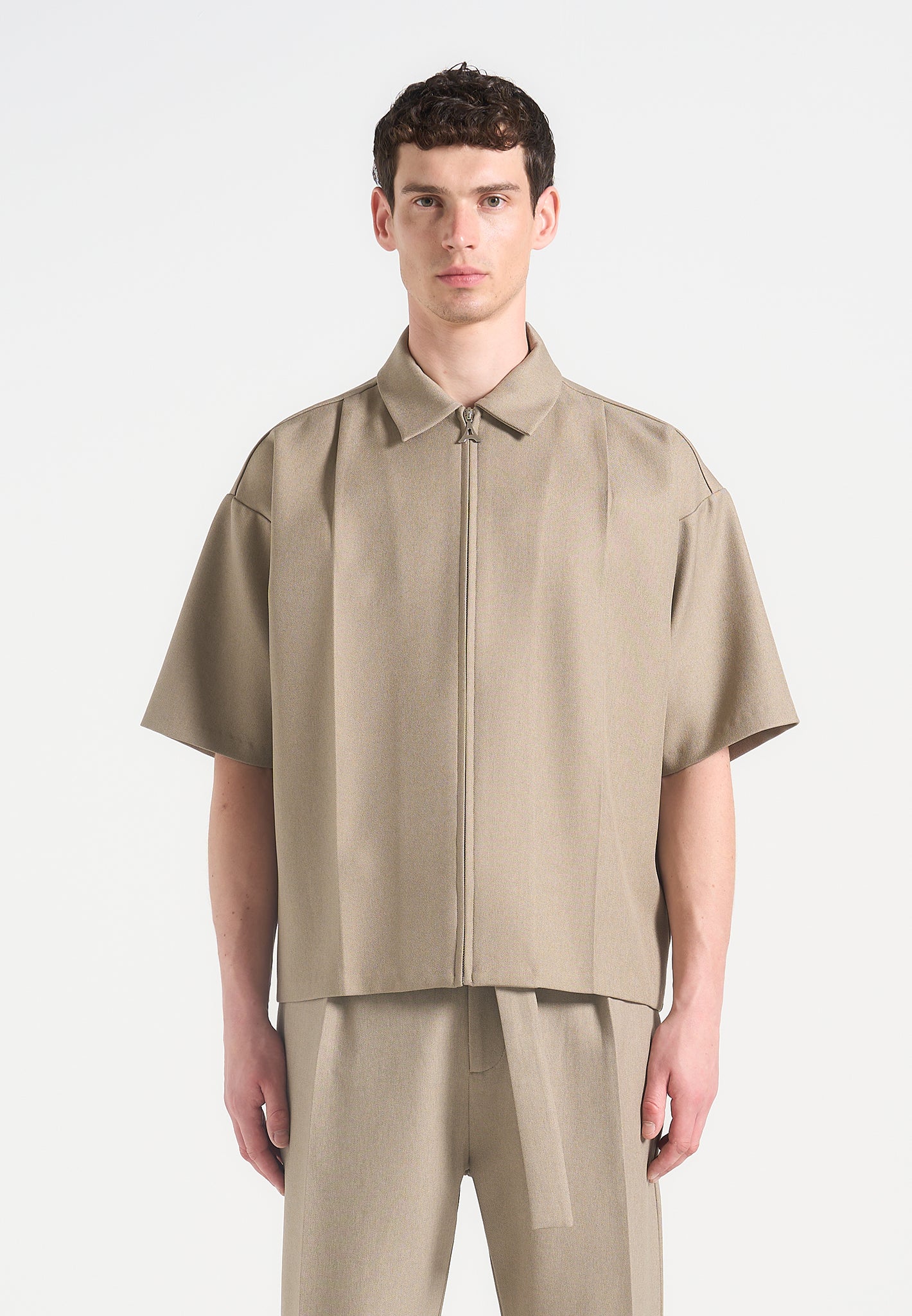 boxy-shirt-with-crease-beige