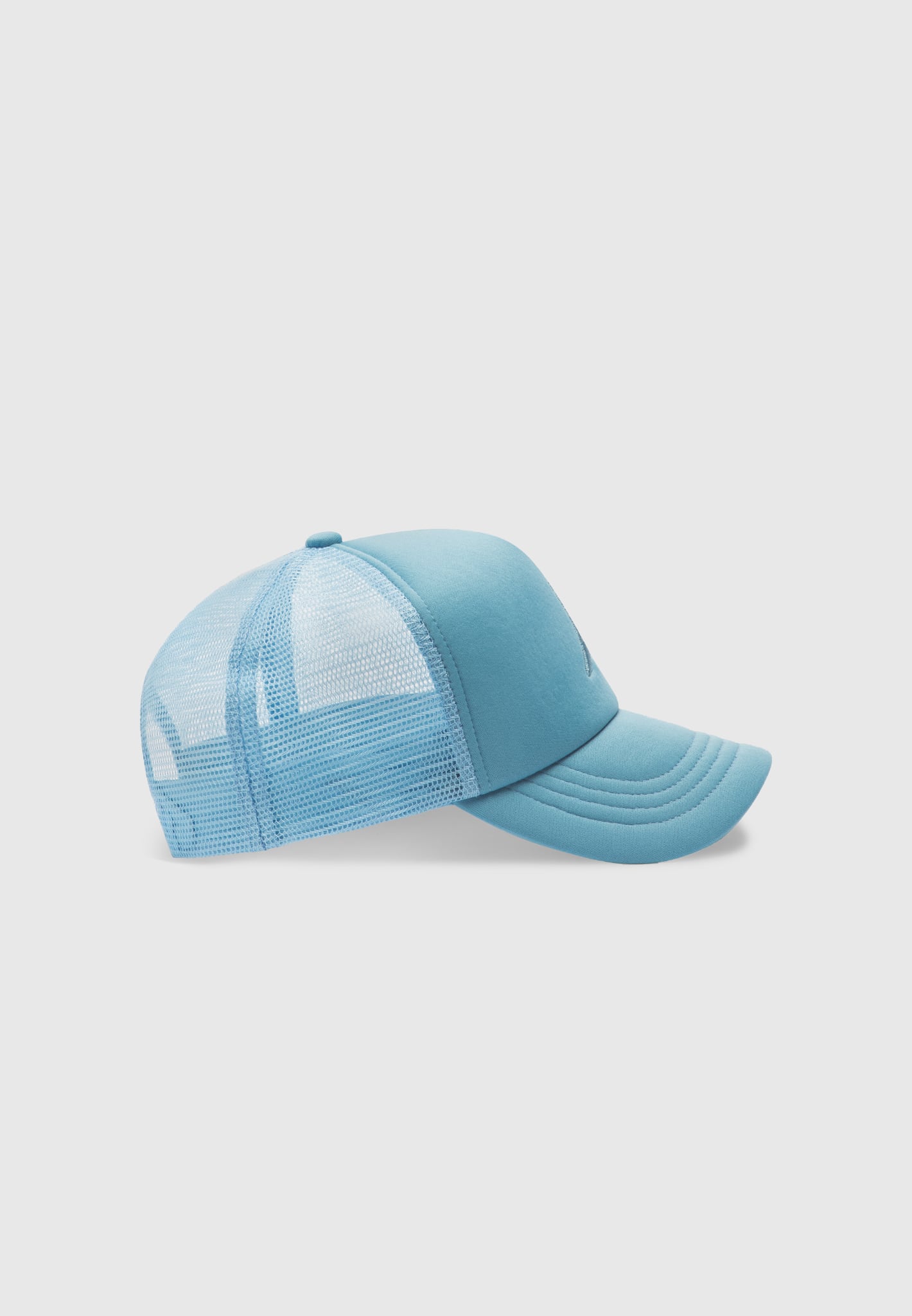 mesh-trucker-cap-pale-blue