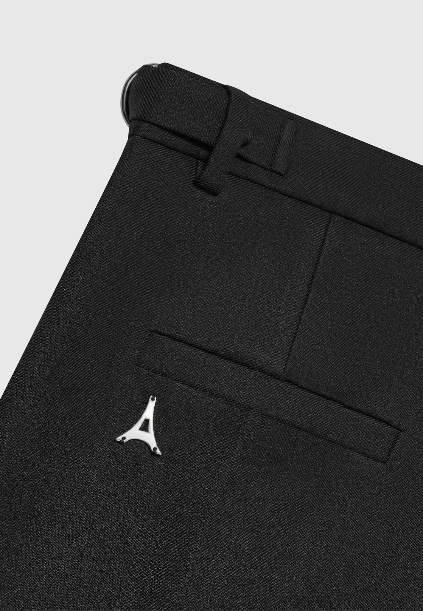 relaxed-tailored-trousers-with-pleat-black