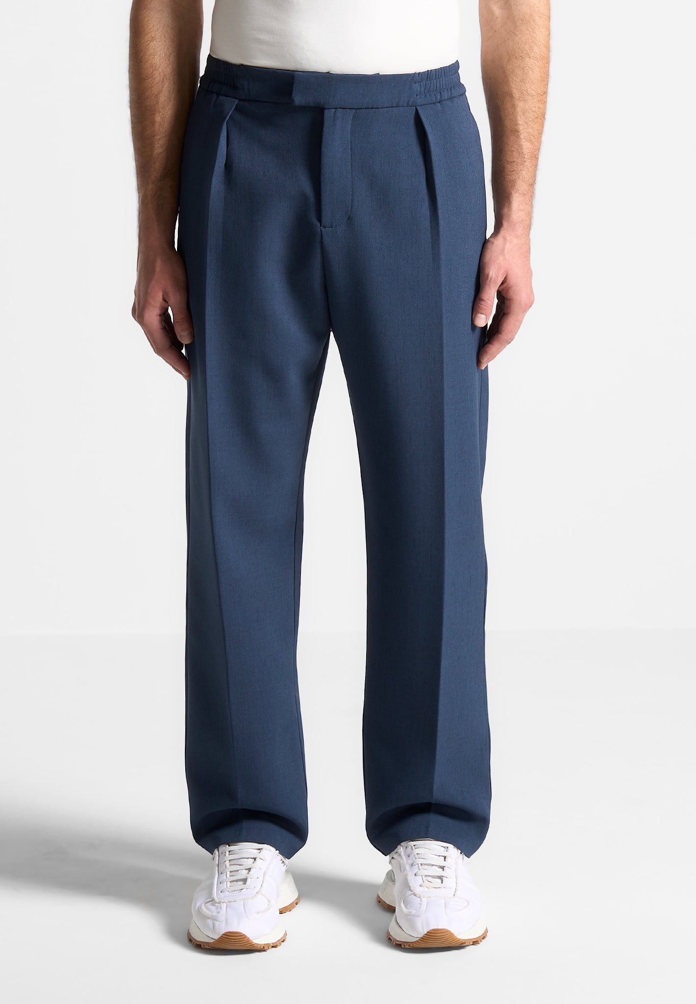 relaxed-fit-hatched-pleated-tailored-trousers-blue