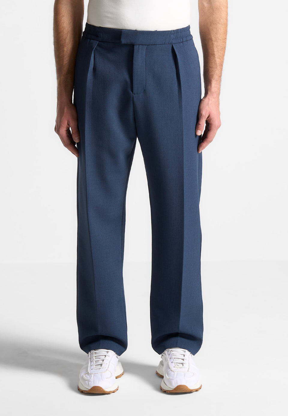 relaxed-fit-hatched-pleated-tailored-trousers-blue