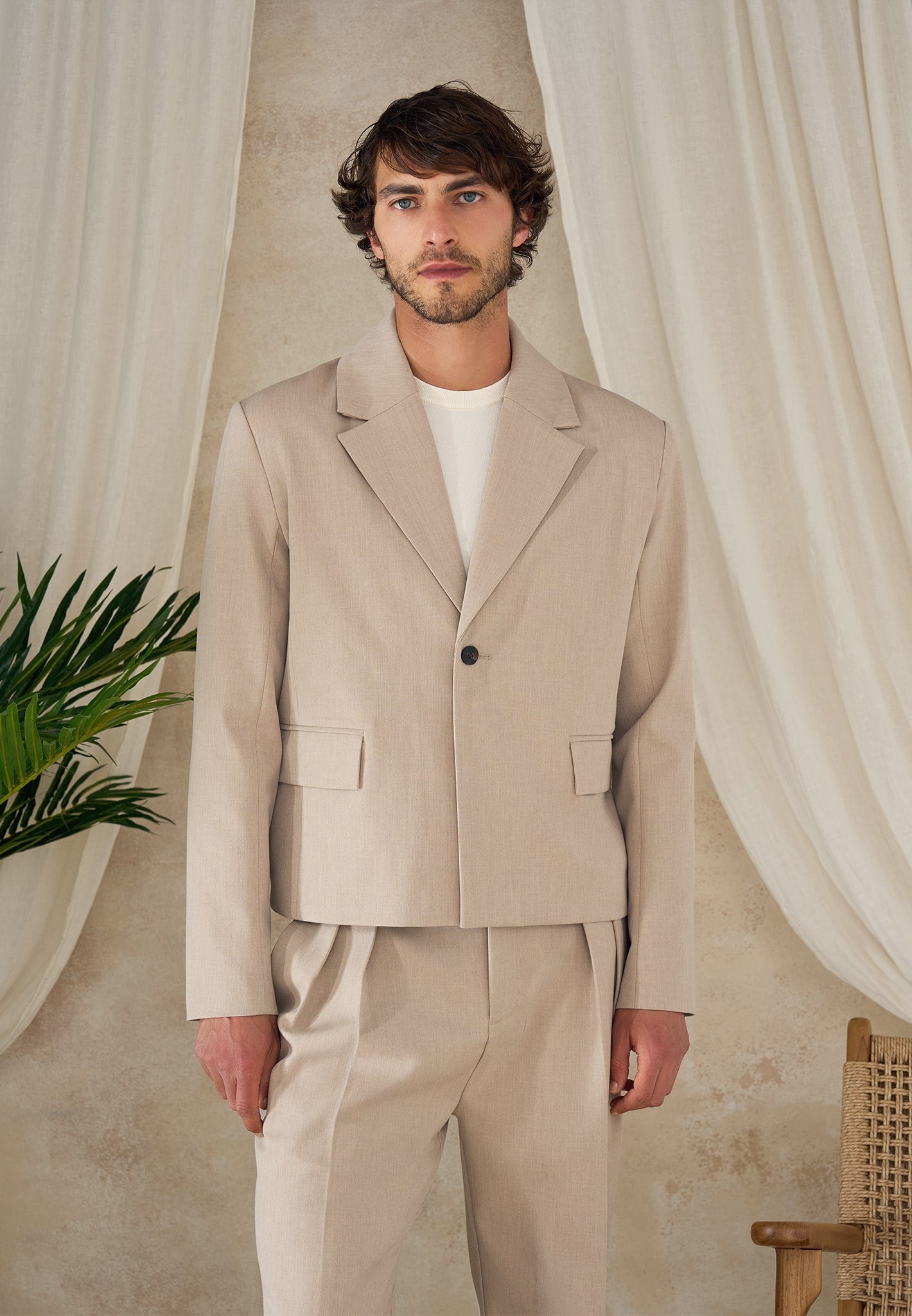 silas-tailored-cropped-blazer-beige