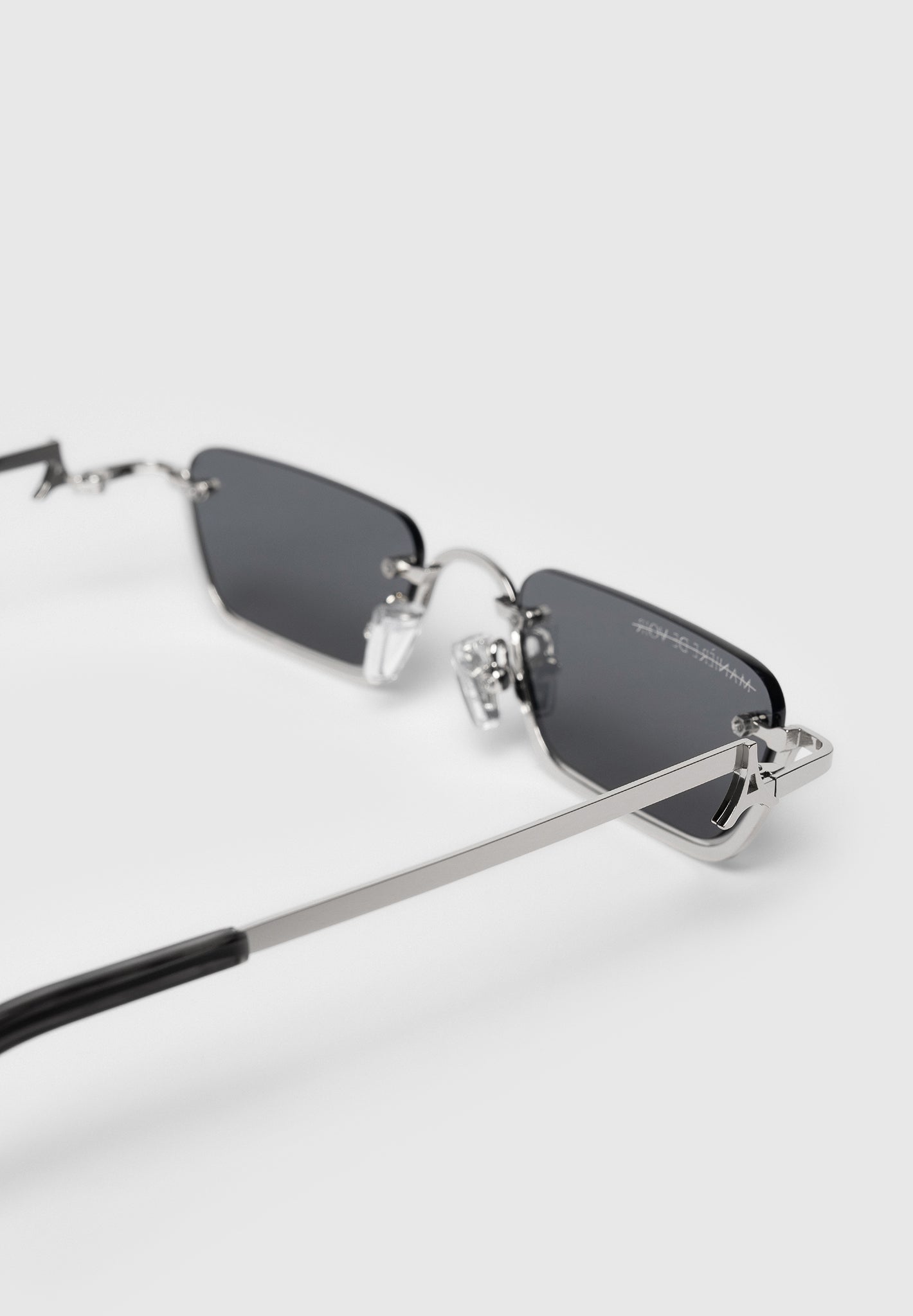 kai-frameless-sunglasses-silver