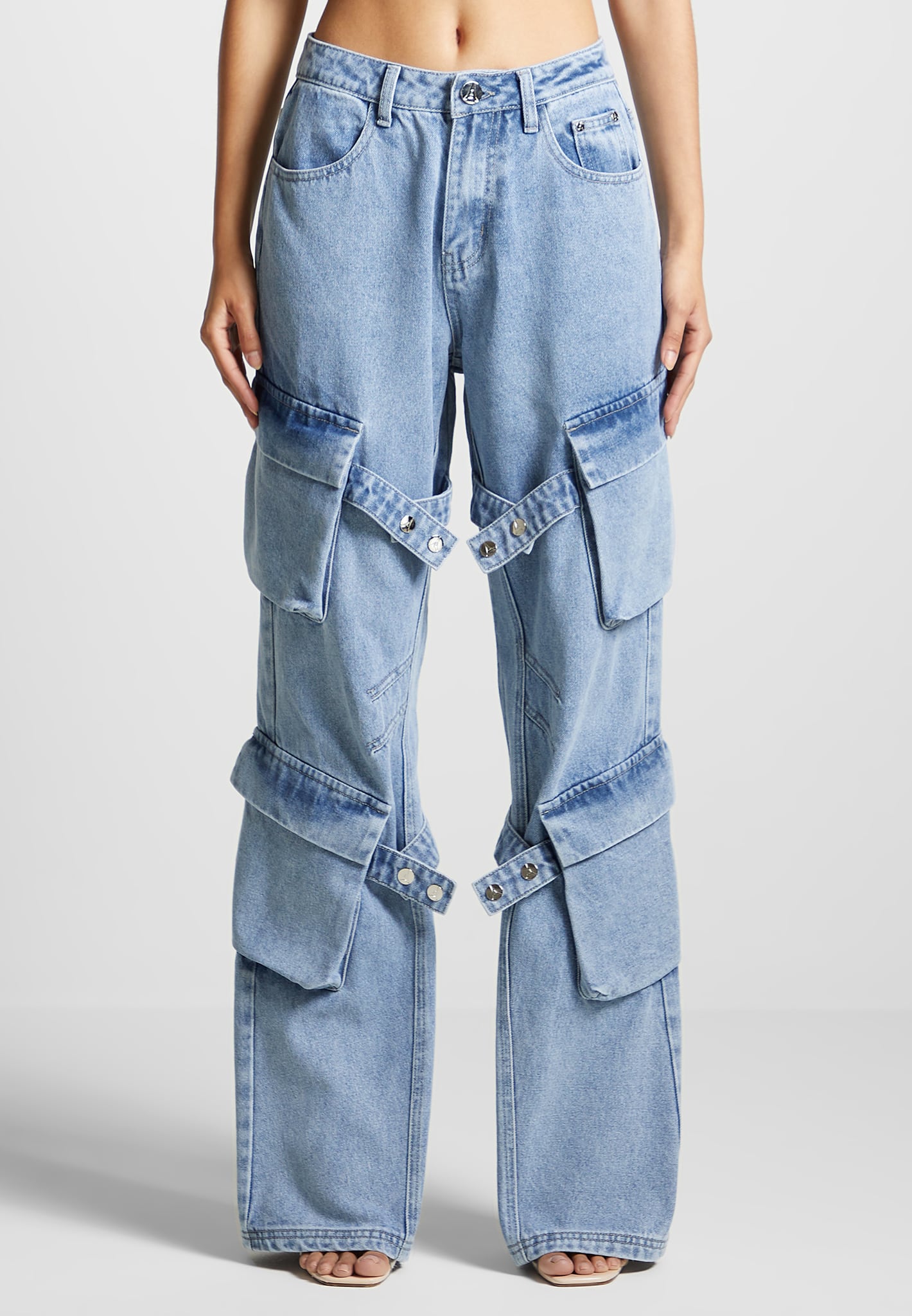 strap-detail-cargo-jeans-washed-blue