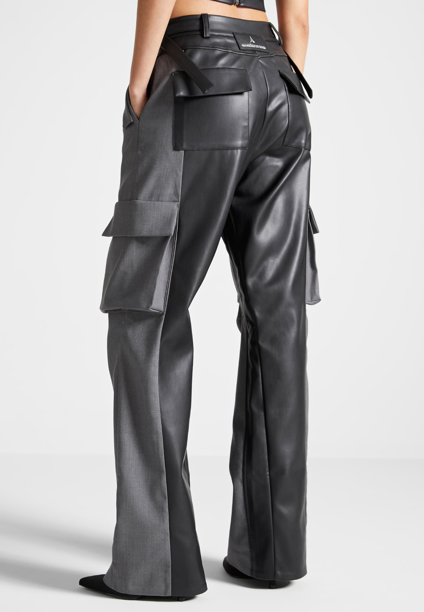 tailored-cargo-trousers-grey-black