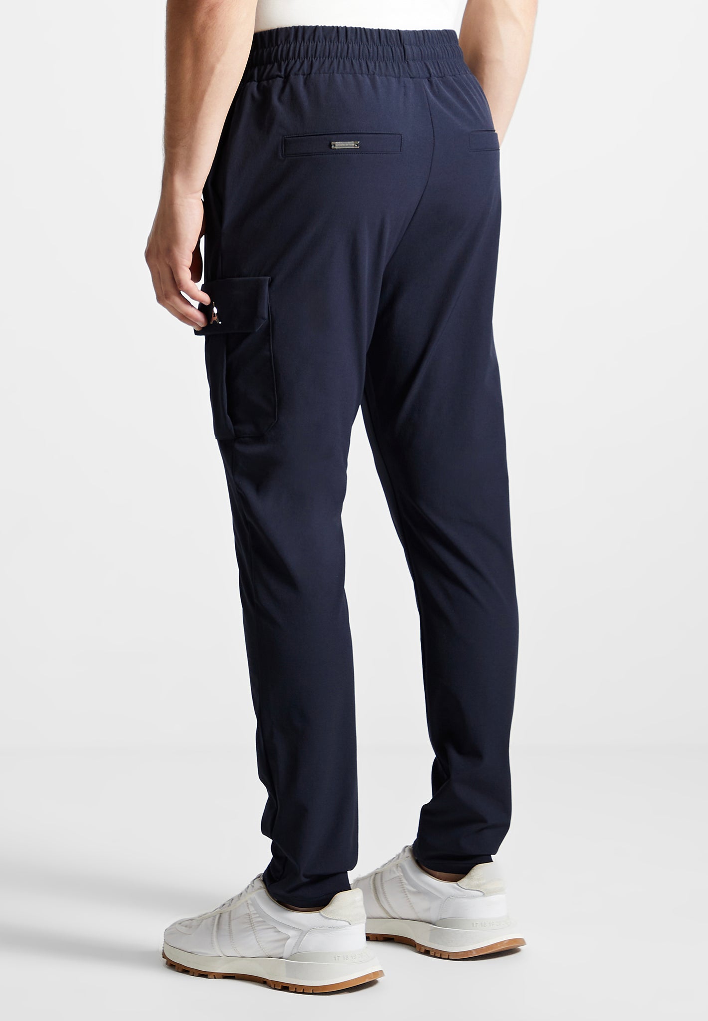 technical-cargo-pant-navy