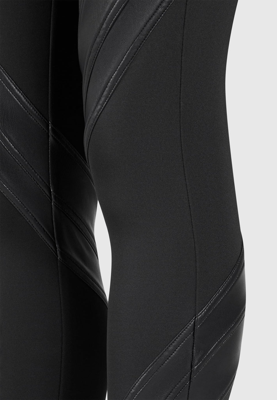 vegan-leather-contour-leggings-black
