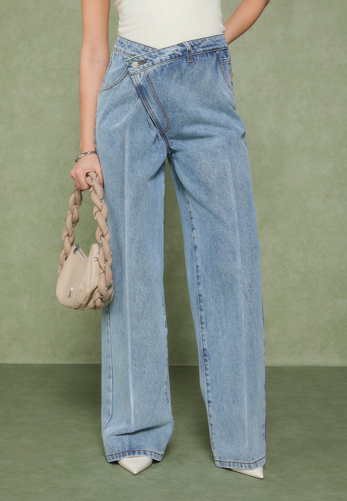 wrapover-baggy-jeans-mid-blue