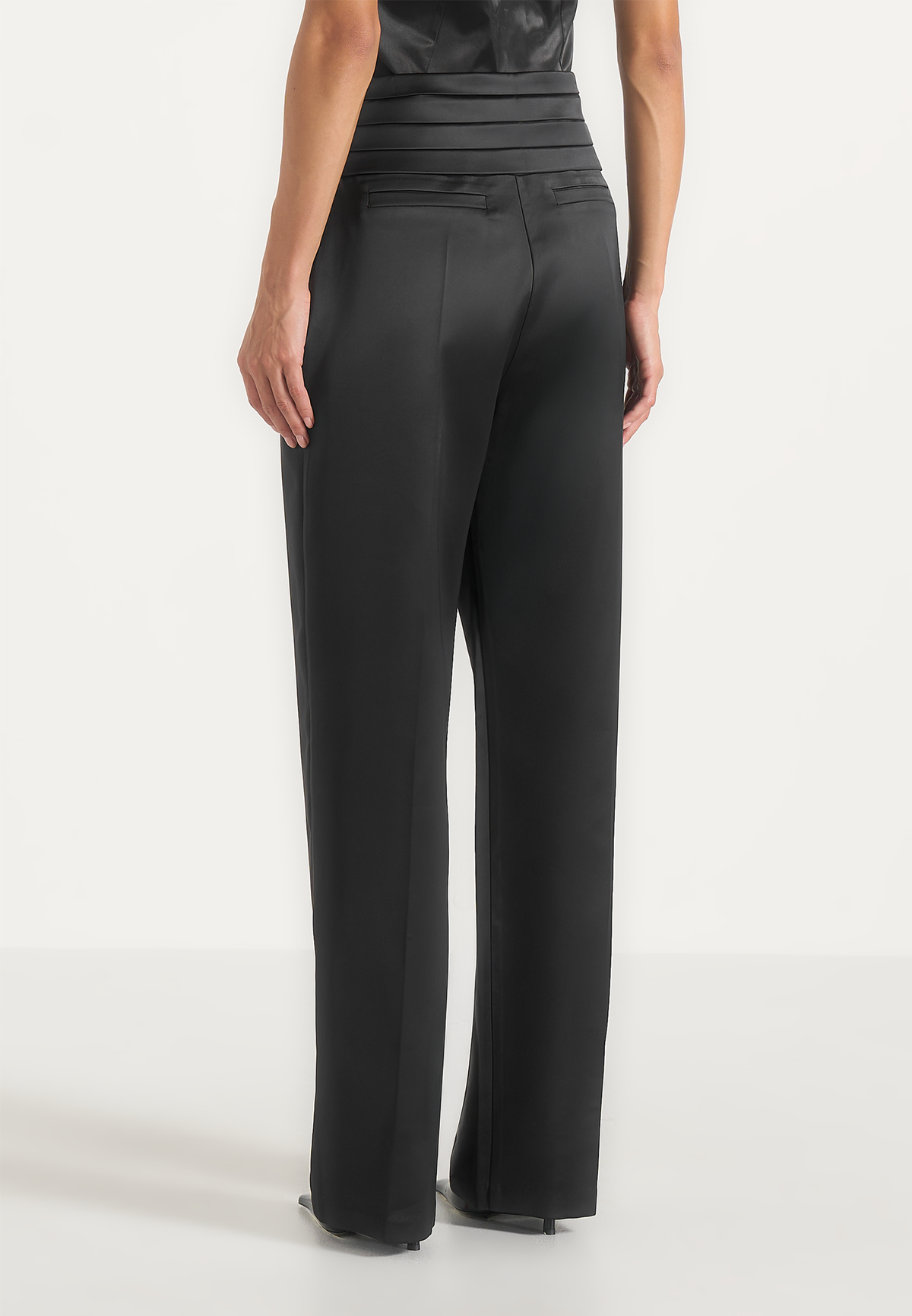 Fallon - Pleated Waistband Straight Leg Trousers - Black