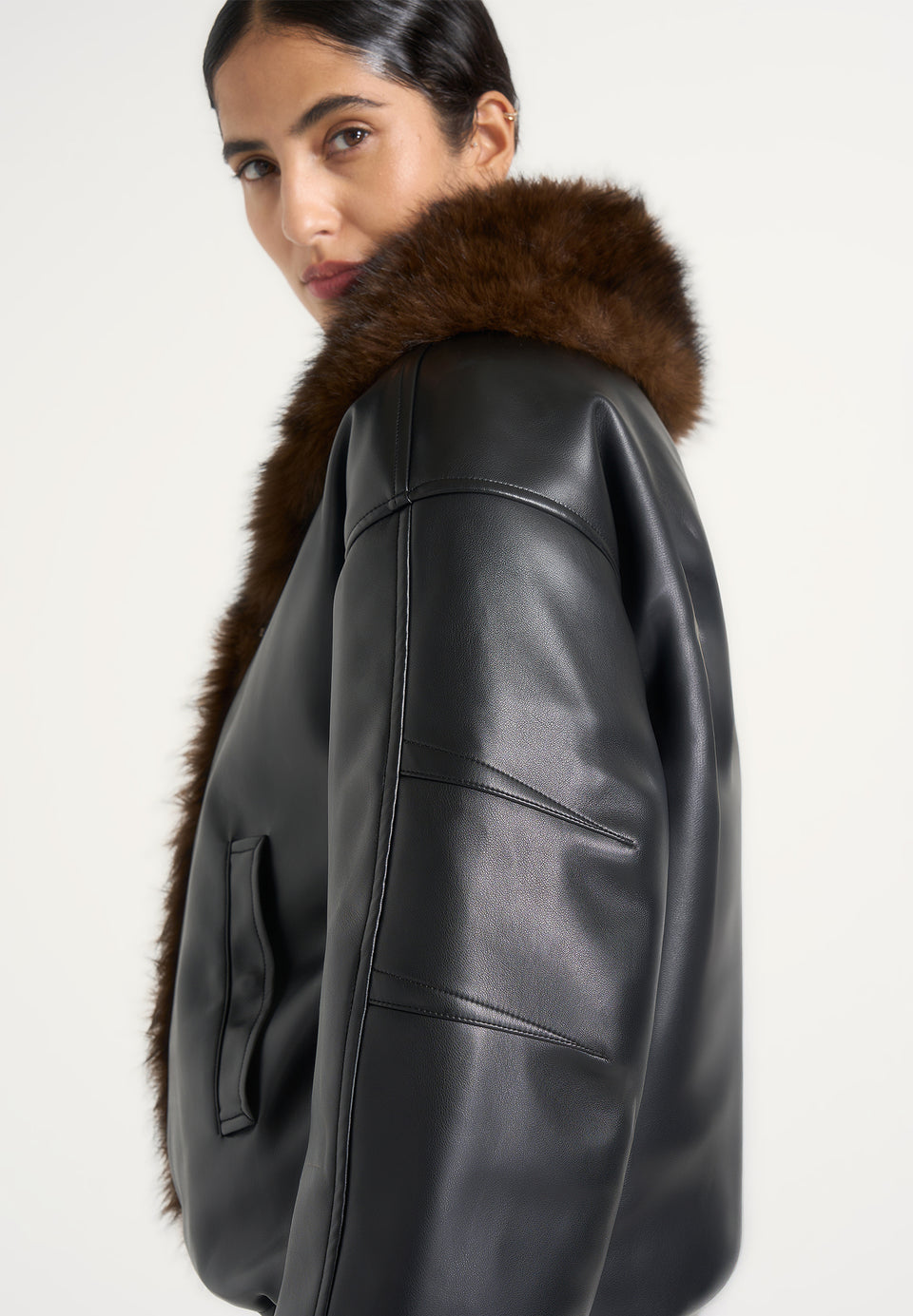 Oakley - Fur Collar Leather Bomber Jacket - Black