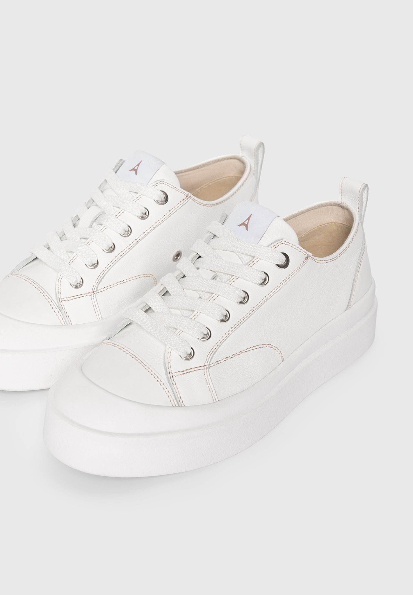 womens-vienna-leather-contrast-stitch-sneaker-white
