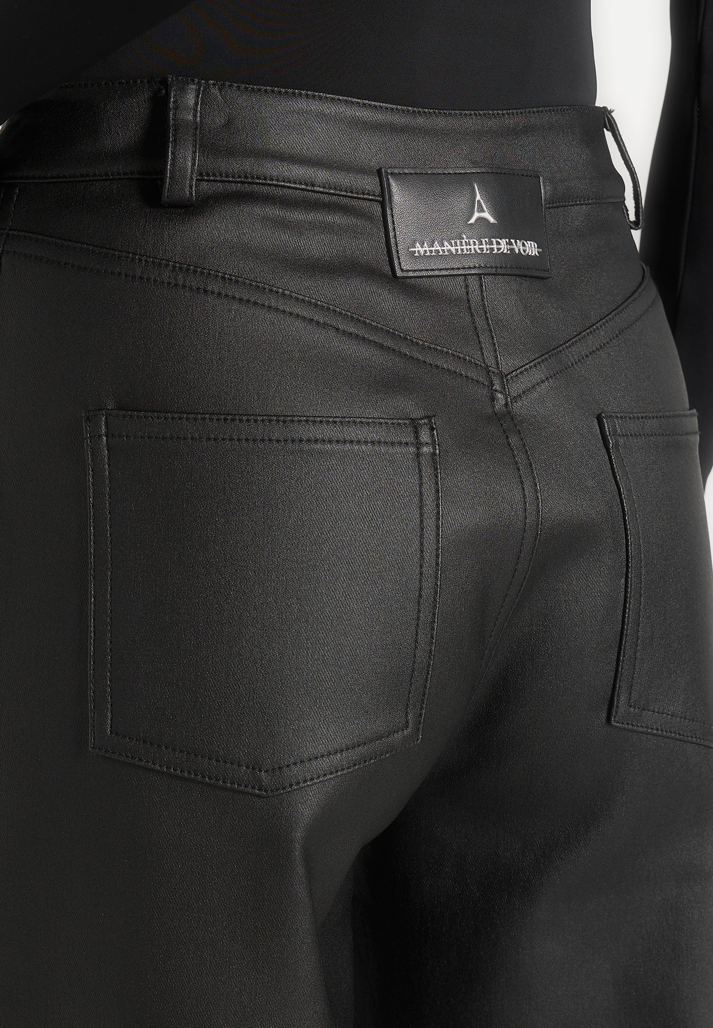 Jana - Wax Effect Denim Boyfriend Jeans - Black