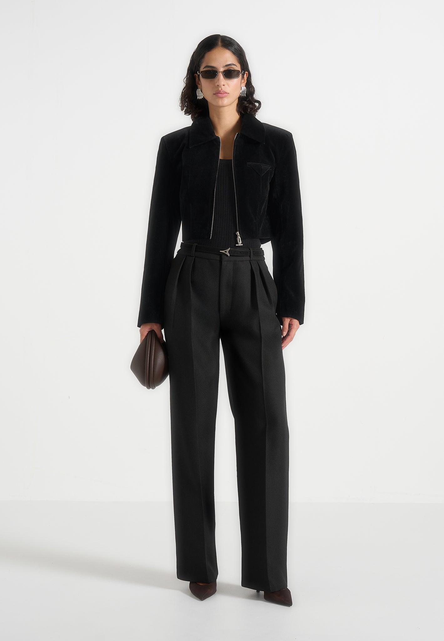 Adina - Velvet Cropped Jacket - Black 